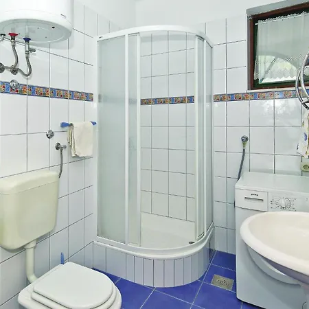 Апартаменти With Sea View 06