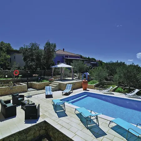 Апартаменти With Sea View 06