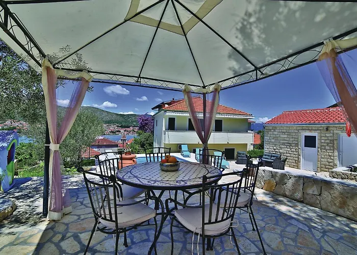 Appartement With Sea View 06